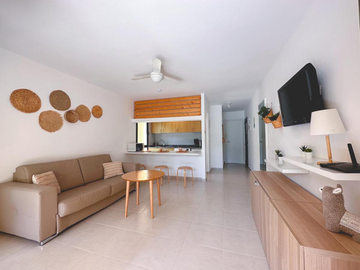 Seaside Apartment Corralejo : A Cozy Holiday Home In A Peaceful Well Located Green Complex Dış mekan fotoğraf